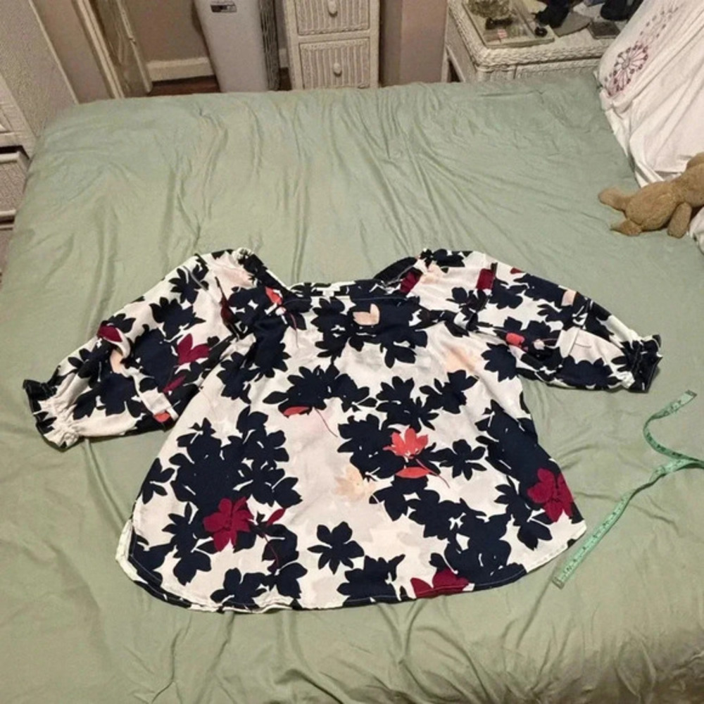 Liz Claiborne Women's floral blouse XXL